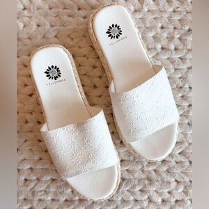 NEW SIZE 7 Women's Slide Sandals